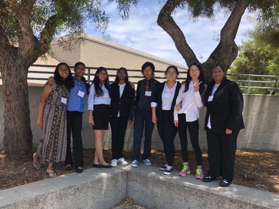 OCAD includes Ananya Sampat, Neha Muvvala, Riya Jain, Souhita Thota, Desmond Wong, Bing Bing Ma, Si Yi “Amy” Huang and Aamina Thasneem Khaleel. During the lunch break of its JV competition on May 18 at Aliso Niguel High, the decathletes quiz one another for the multiple-choice subject tests.
