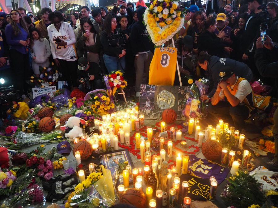 Thousands of fans in the Los Angeles area gathered around Staples Center to pay tribute to Kobe Bryant. Following his untimely death, many NBA teams paid tribute to Bryant in their own ways.
