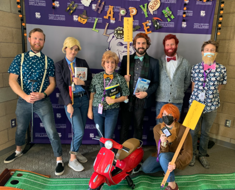 The VAPA department dressed up as social studies teacher Wind Ralston. According to music teacher Desmond Stevens, he attempted to grow a beard similar to Ralston’s for the costume. 