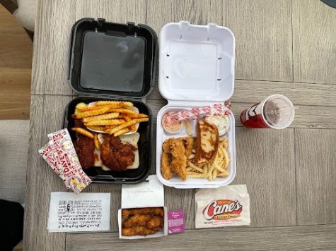 Both chicken meals from Dave’s Hot Chicken and Raising Cane’s contain chicken tenders, crinkle-cut fries and toasted bread. Chick-fil-A has a more unique side of waffle fries and their signature dipping sauce. 