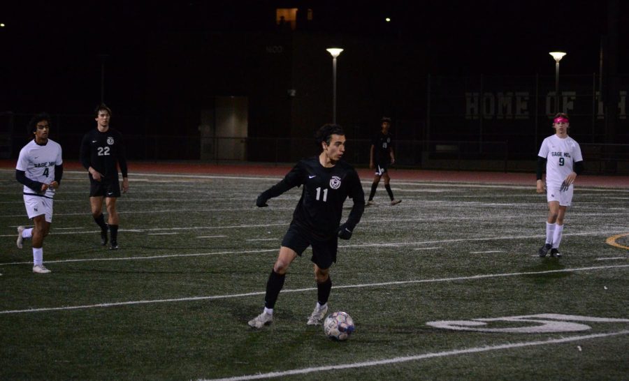 Center midfielder and senior Yasser Mallisho scored two goals on Senior Night. “It was amazing, you know, last league game of my life,” Mallisho said. “High school’s been an amazing time starting since sophomore year in varsity, and it’s been a hell of a ride.”