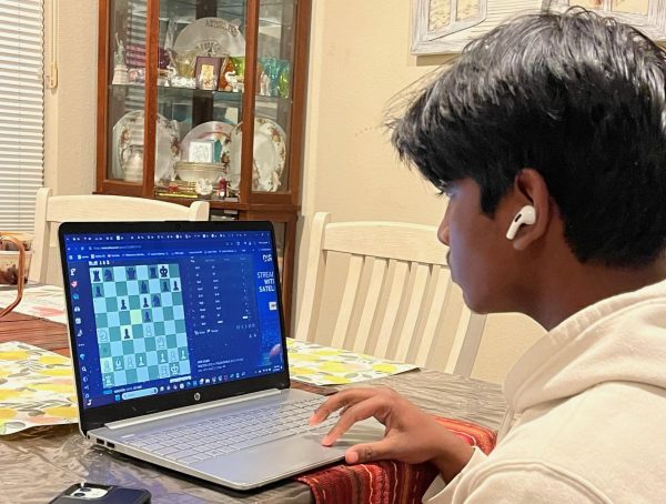 Freshman Akhilesh Kuppili plays chess using Chess.com, a platform that provides practice through puzzles, matches and videos. “I think playing chess to begin with, not just competitively, is always a skill that can help you in anything,” Kuppili said. “This is always something that will help you with anything, because you’re using your mind on the game.” 