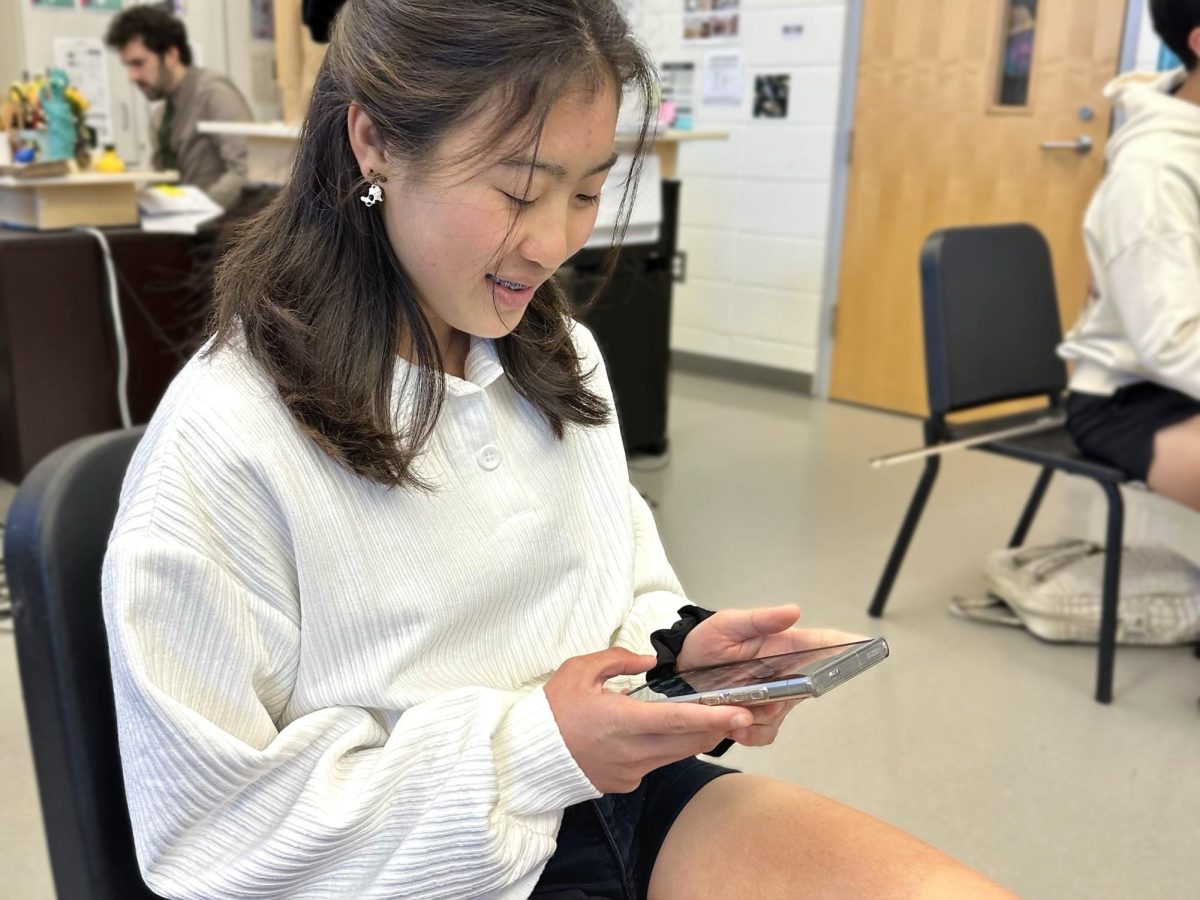 Sophomore Karly Chokry prefers Samsung’s flexibility, from its high-quality zoom feature to the ability to mix and match accessories, making it the perfect fit for her lifestyle.