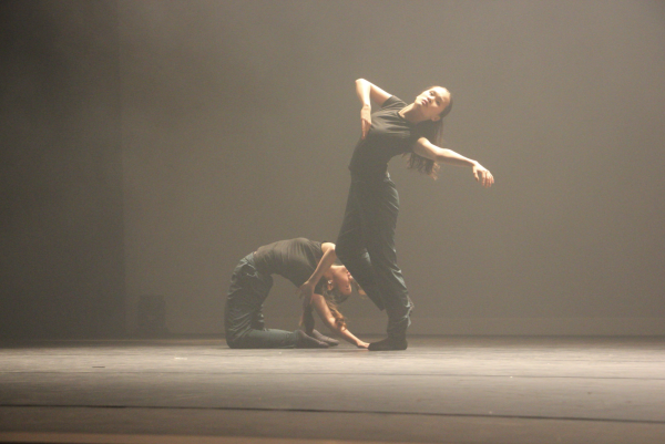 Dance Company members and sophomores Seraphine Chen and Sophie Lai choreograph and perform an emotional duet to the song “Streetcars” by Daniel Caesar. Their graceful, fluid moments paint a picture of agony and longing, wowing the audience. 