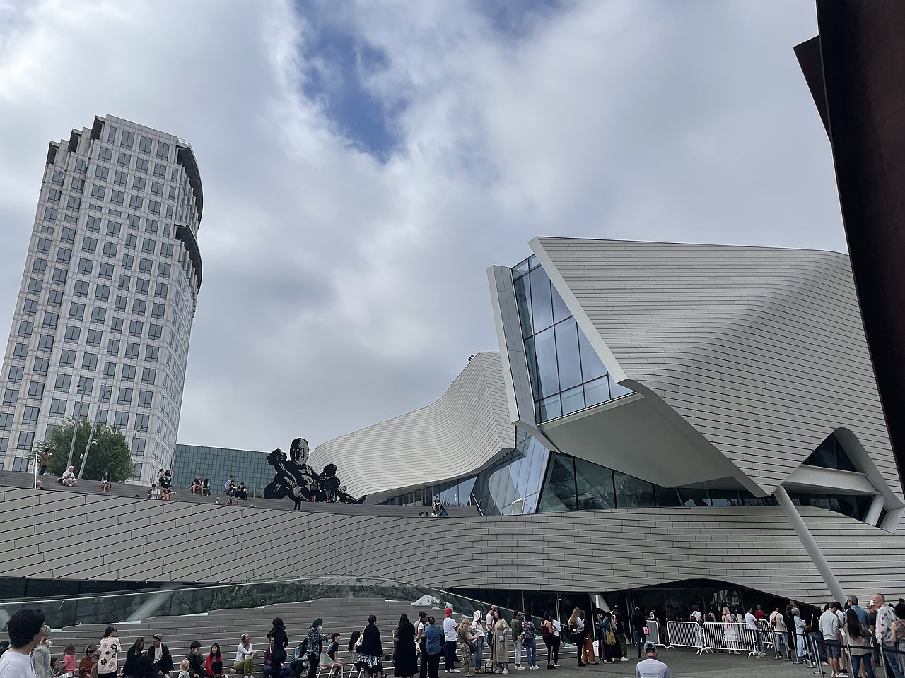 Marking a new era for arts and culture in Southern California, UCI expands its creative footprint with the acquisition of the Orange County Museum of Art, strengthening its commitment to innovation, education, and community engagement.